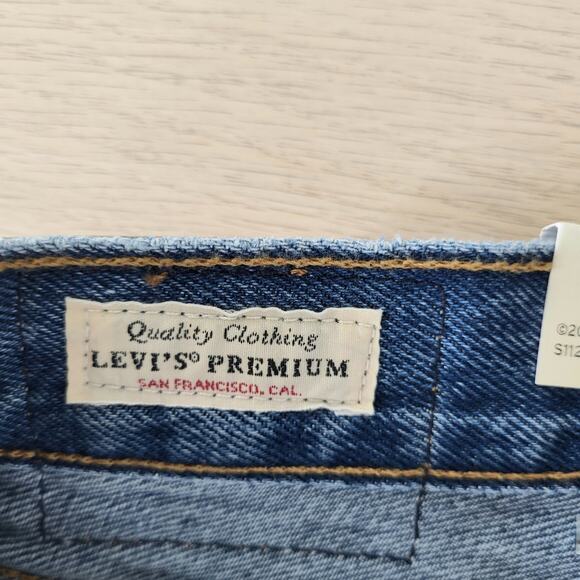 Classic Blue Women's Jeans - Picture 11 of 15